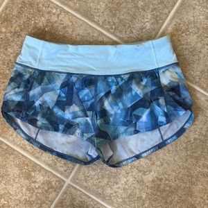Lululemon speed up shorts 2.5”